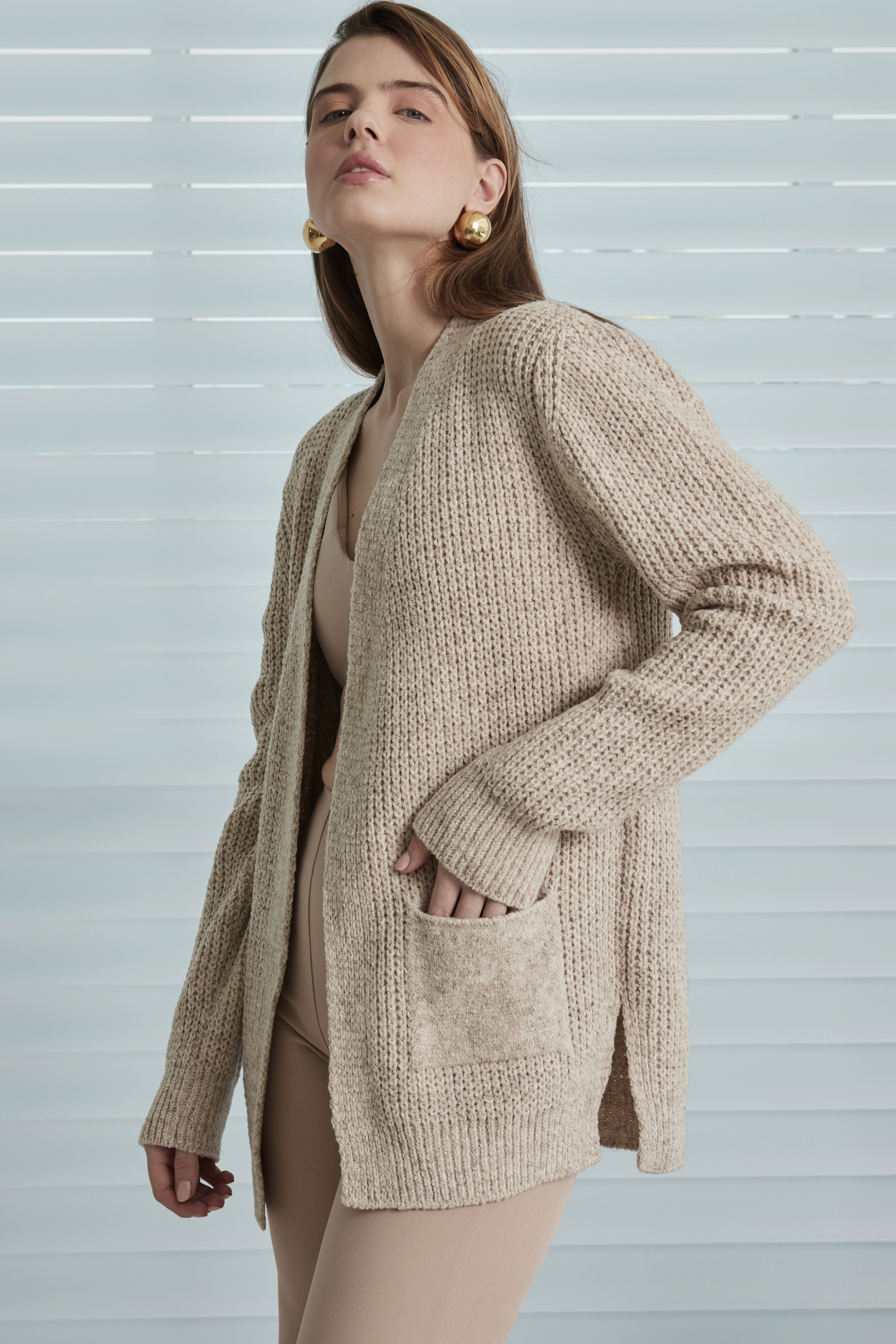トップス MARC LE BIHAN rebuild docking cardigan CARDIGÃ MANGA LONGA BOLSOS TRICÔ BAC BEGE – BAC | Black and Color